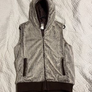 Patagonia Women's Faux Fur Ivory/ Brown Hooded Vest Zip Up